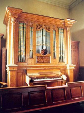 Cowling Hill organ