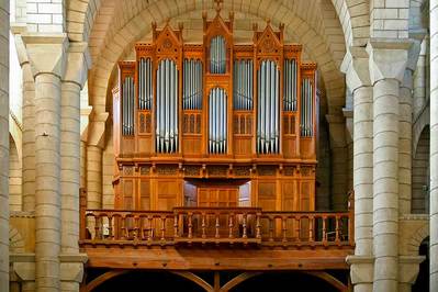 organ in St Hilaire, Poitiers